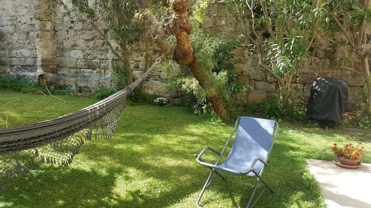 ** Bed & Breakfast Nel Giardino degli Agrumi Palermo Italia